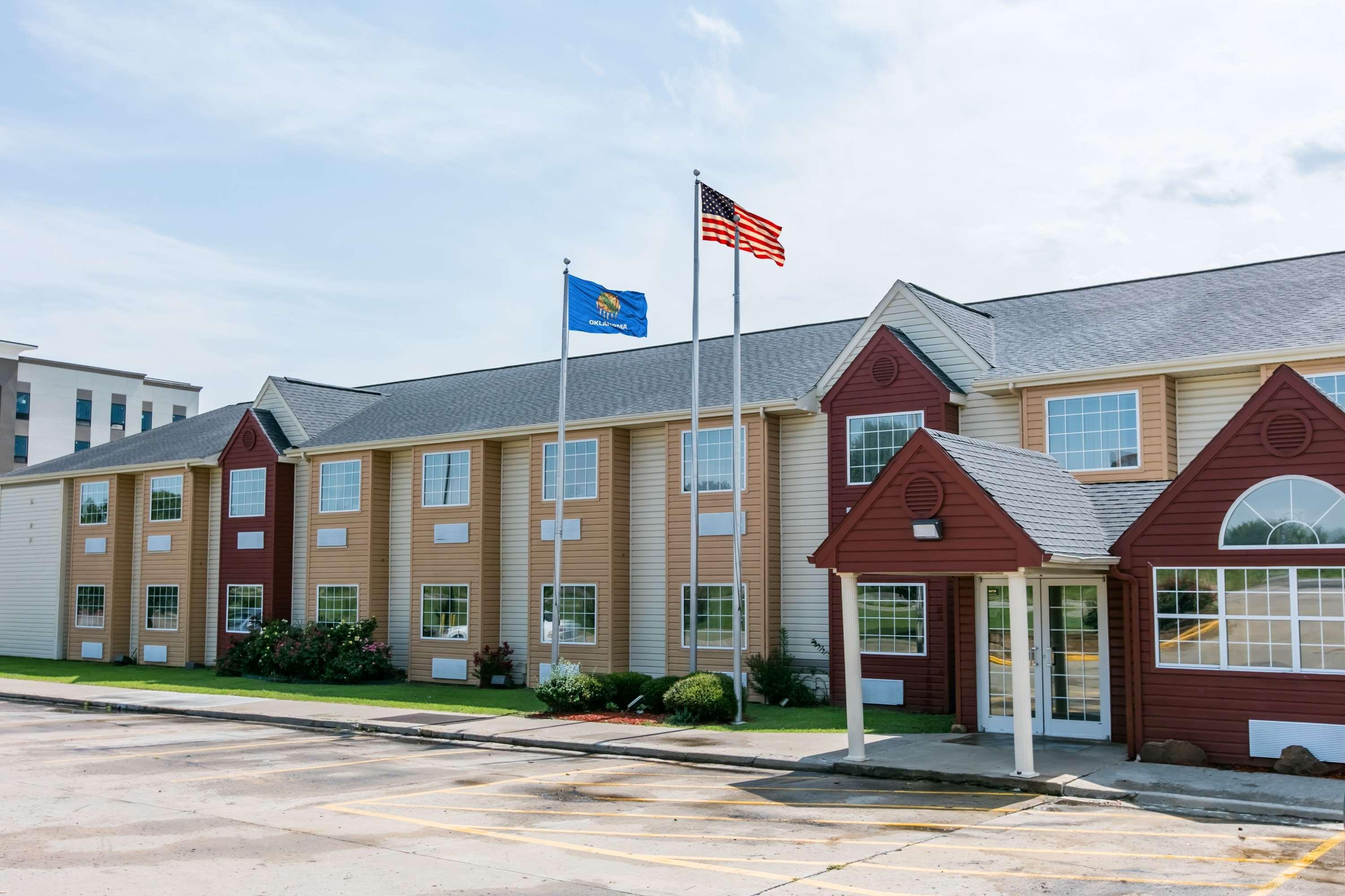 Days Inn Pryor Creek Экстерьер фото
