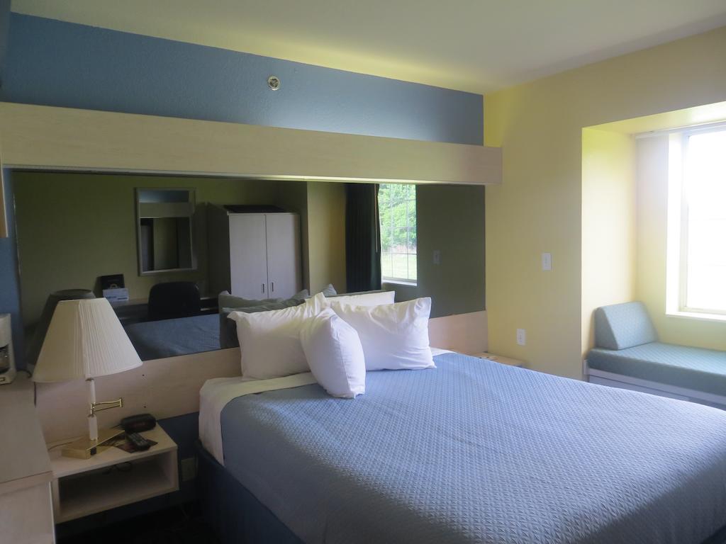 Days Inn Pryor Creek Экстерьер фото