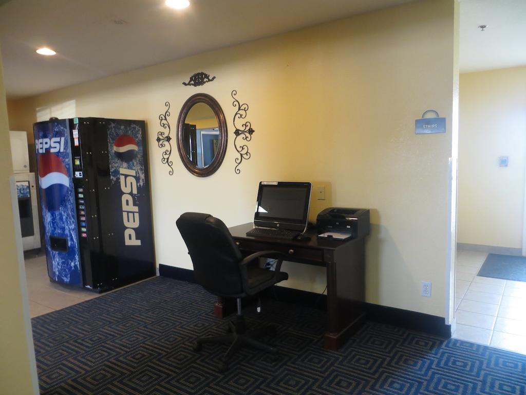 Days Inn Pryor Creek Экстерьер фото