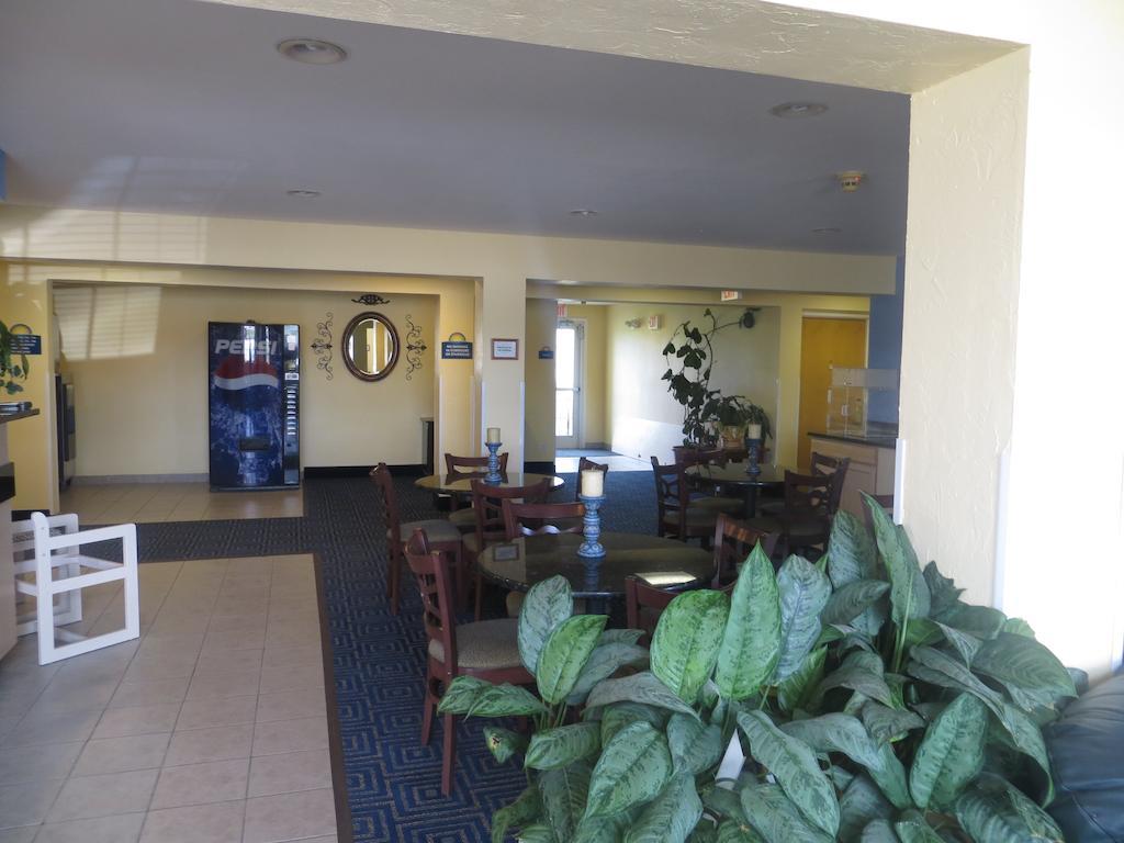 Days Inn Pryor Creek Экстерьер фото